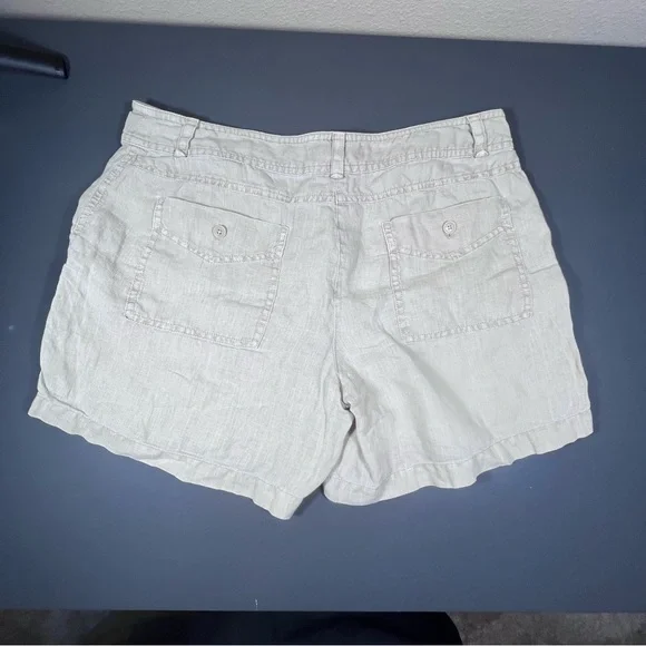 Tommy Bahama 100% Linen Khaki Shorts Size 6 | Leigh Fit Low Rise - Picture 3 of 12